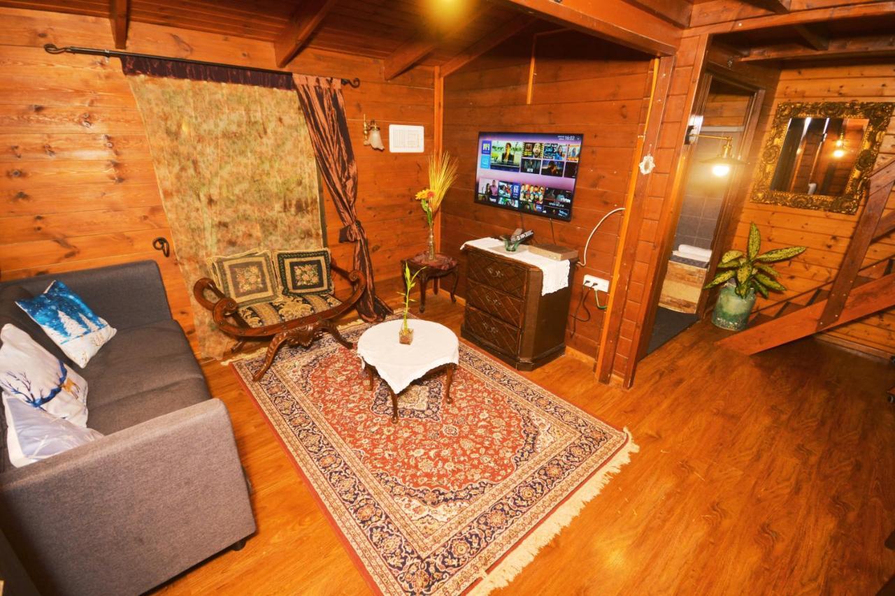 Family Cabin Menaẖemya Exteriör bild